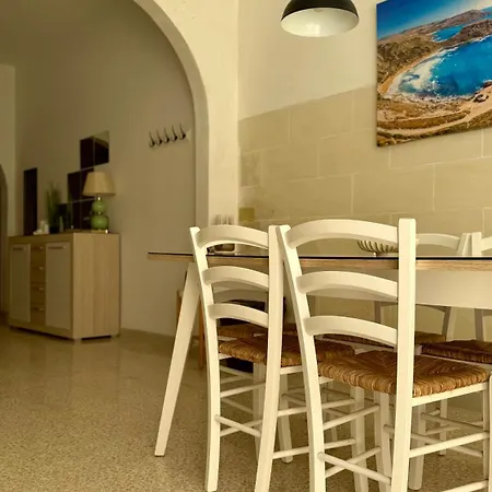 Elle's Groundfloor Appartamento